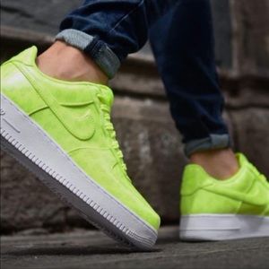 Nike Air Force LV8 Translucent